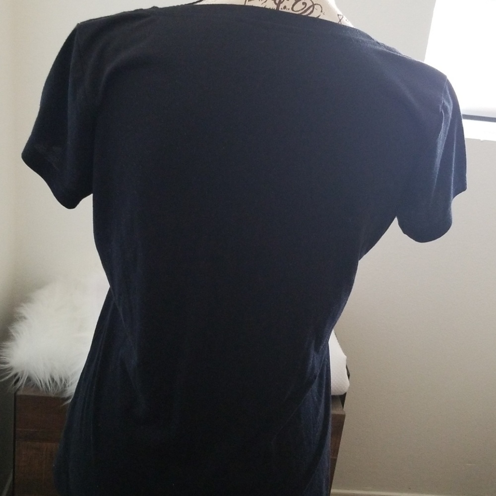 Shrit - Picture 2 of 2